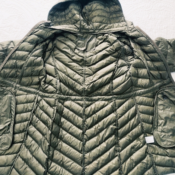 Gallery green down jacket. - Picture 4 of 12